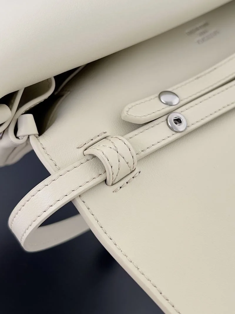 Chic Balenciaga Air Series Soybean Clutch with Detachable Strap 38238