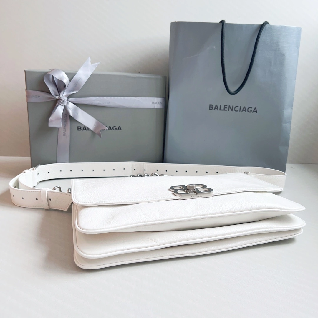 MoistureWicking Balenciaga BB  Series Large Oil-Wax White Bag 60899
