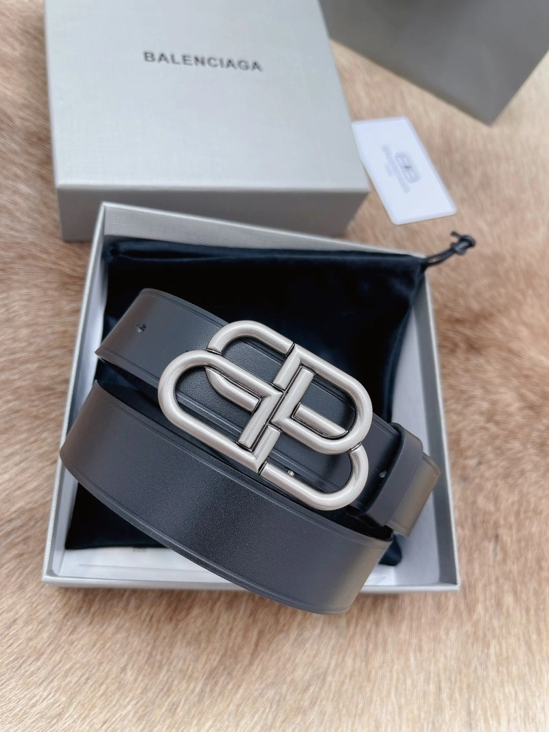 Trendsetting Balenciaga Belts 282847