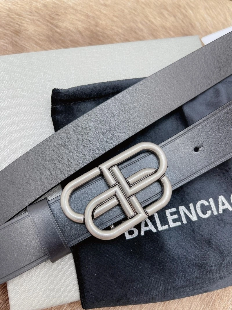 Trendsetting Balenciaga Belts 282847