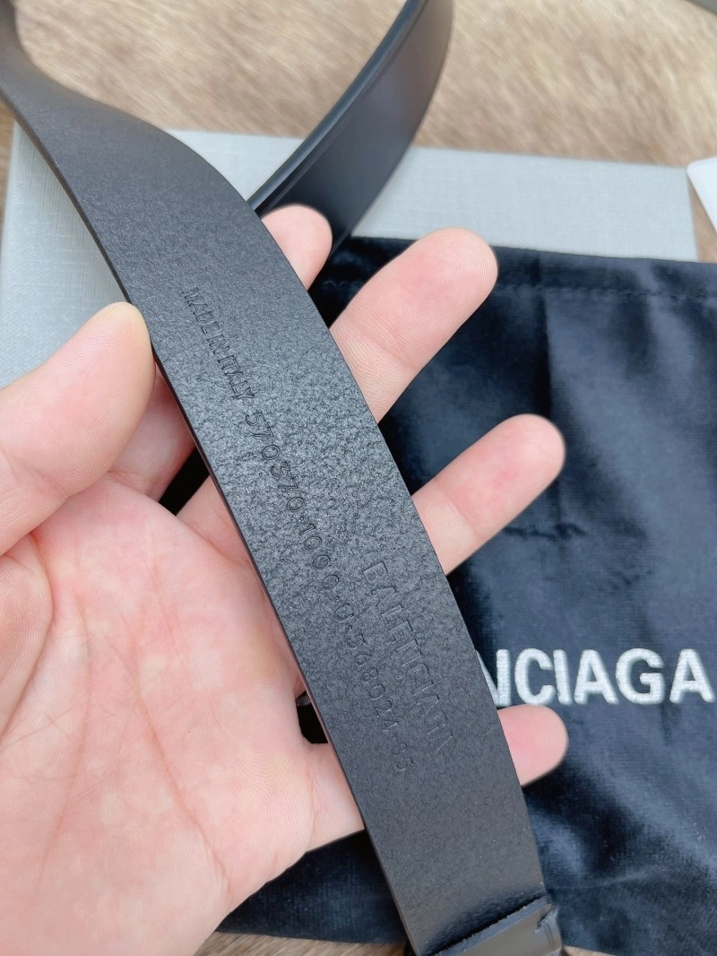 Trendsetting Balenciaga Belts 282847