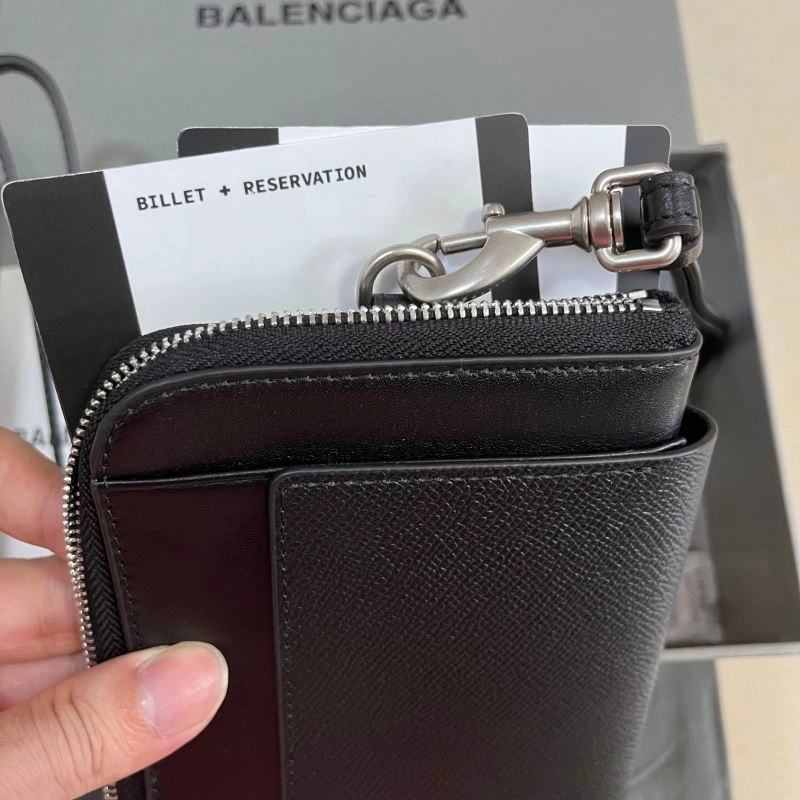 FashionForward Balenciaga Black Batch Passport Wallet with Detachable Strap 69950