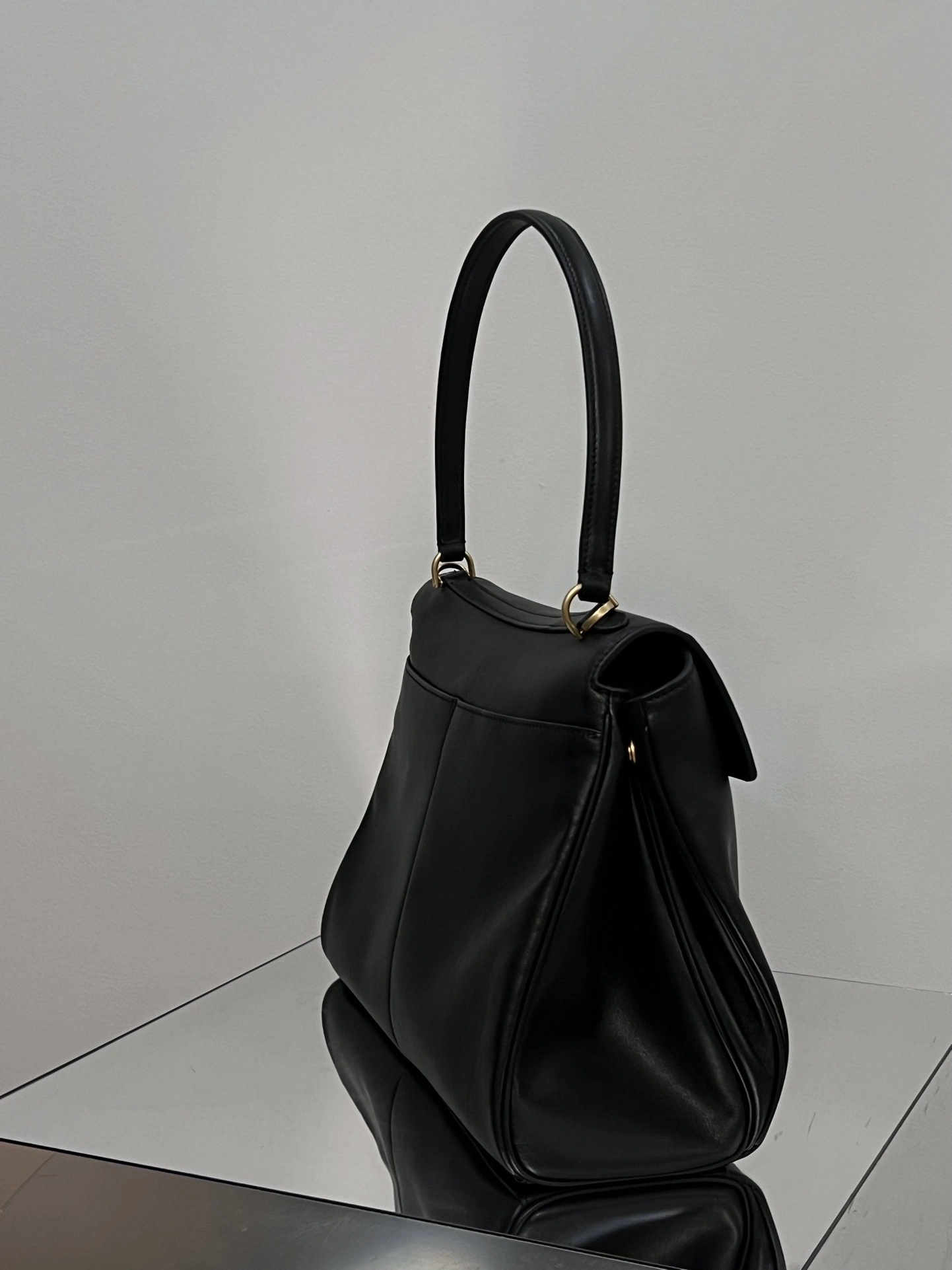 Versatile Balenciaga Black Gold Series Medium Handbag - Rebel  Masterpiece 72562