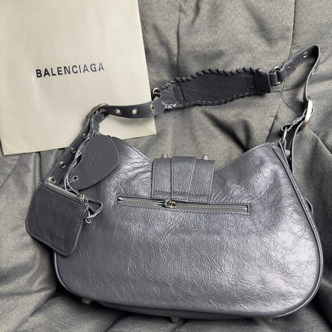Balenciaga Black Le Cagole Half-Moon Underarm Bag in Lambskin Unisex 61105