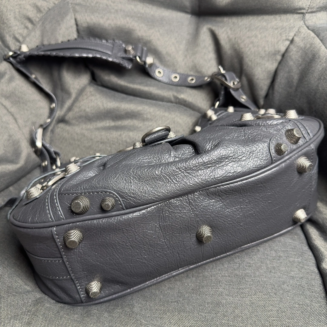 Balenciaga Black Le Cagole Half-Moon Underarm Bag in Lambskin Unisex 61105
