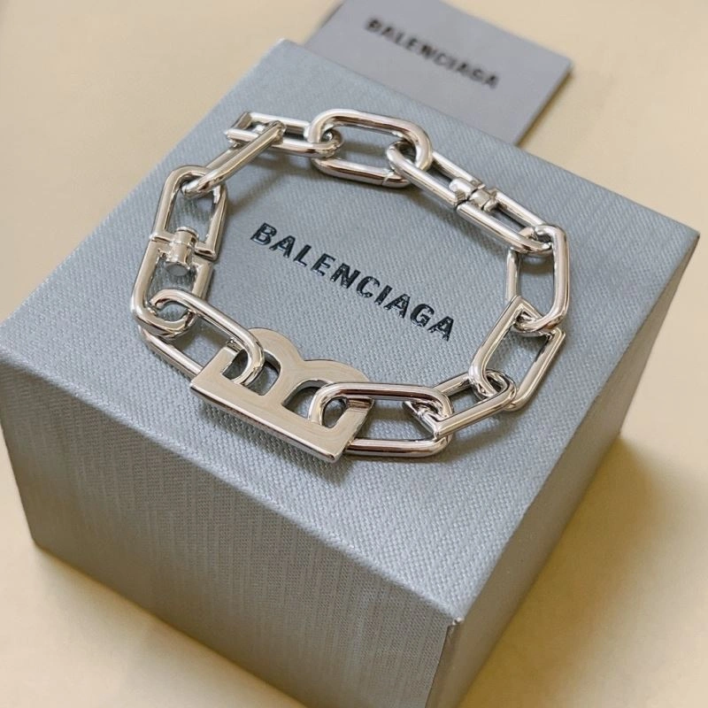 Premium Balenciaga Bracelets 215748