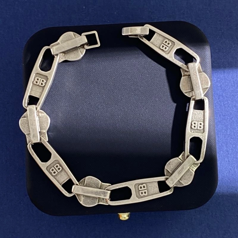 EasyCare Balenciaga Bracelets 215673