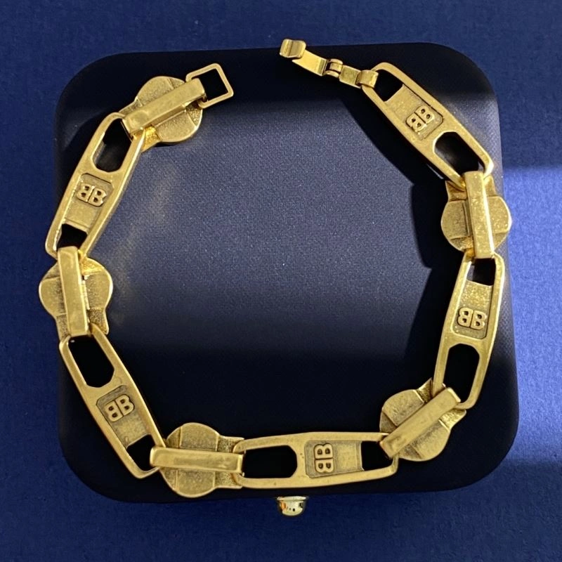 EasyCare Balenciaga Bracelets 215673