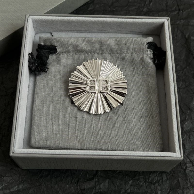 TechFriendly Balenciaga Brooches 215563
