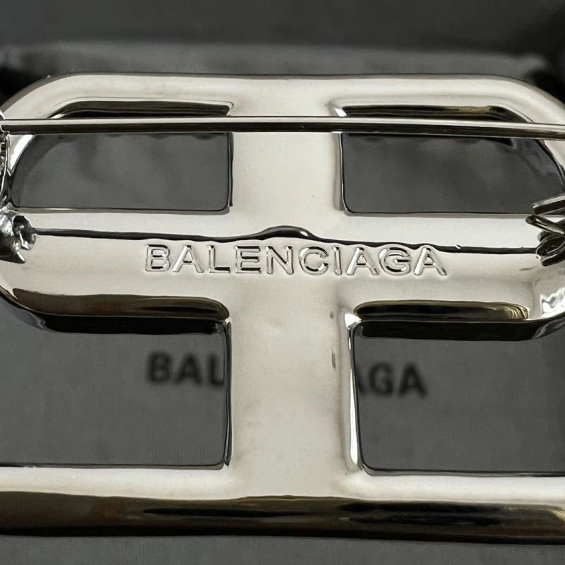 Balenciaga Brooches Affordable 215543