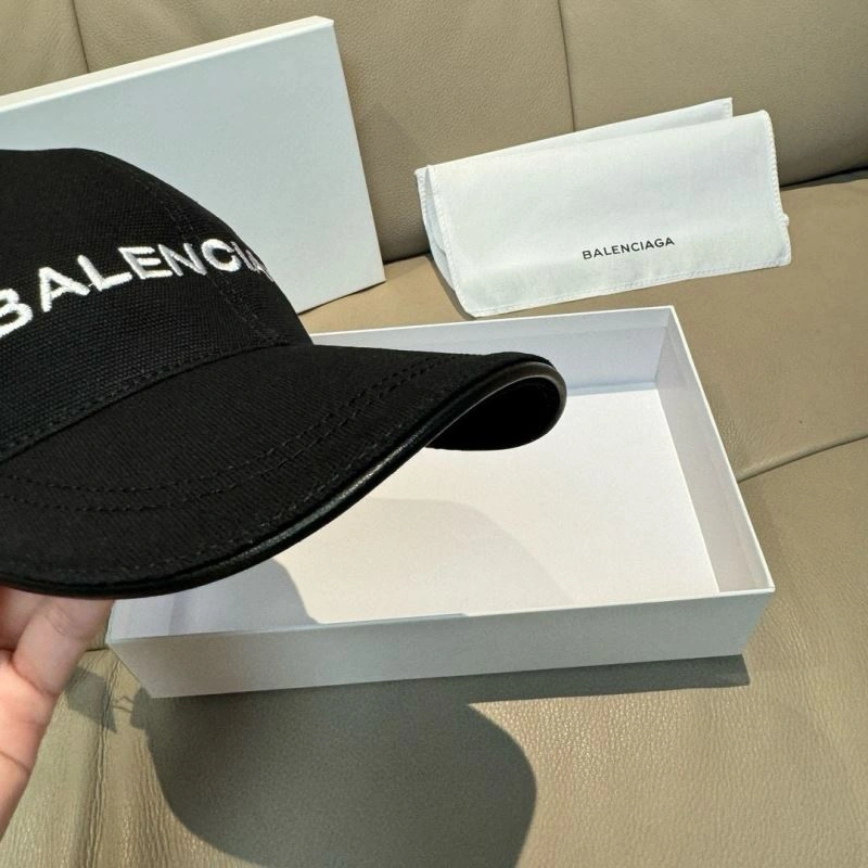 Cozy Balenciaga Caps 261552