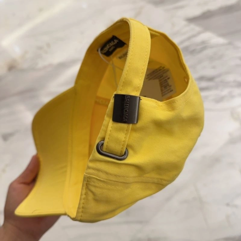 Minimalist Balenciaga Caps 260847