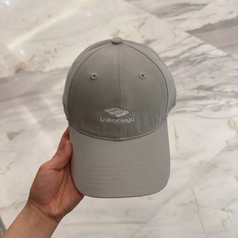 Comfortable Balenciaga Caps 260846