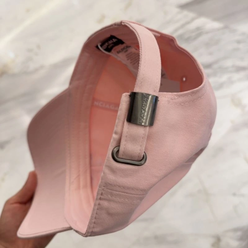 WaterResistant Balenciaga Caps 260840