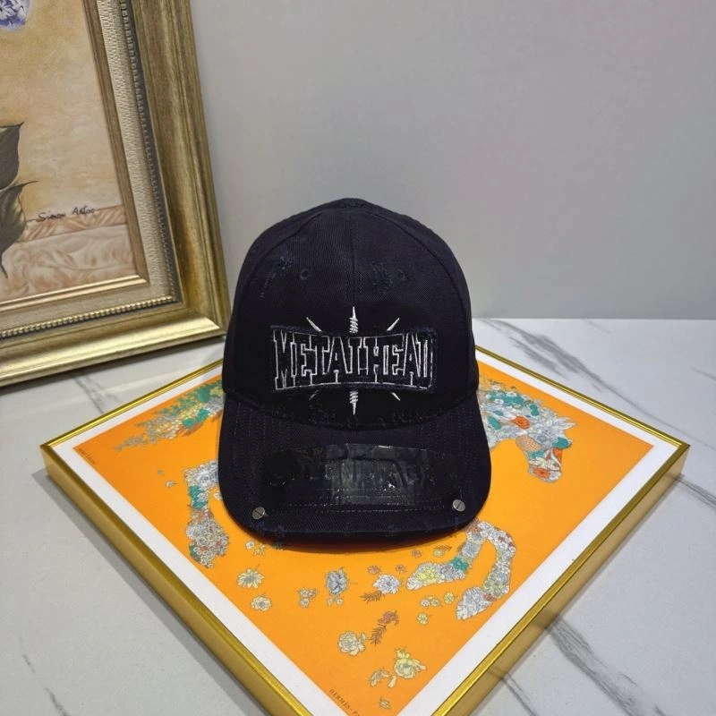 Balenciaga Caps AllSeason 260835