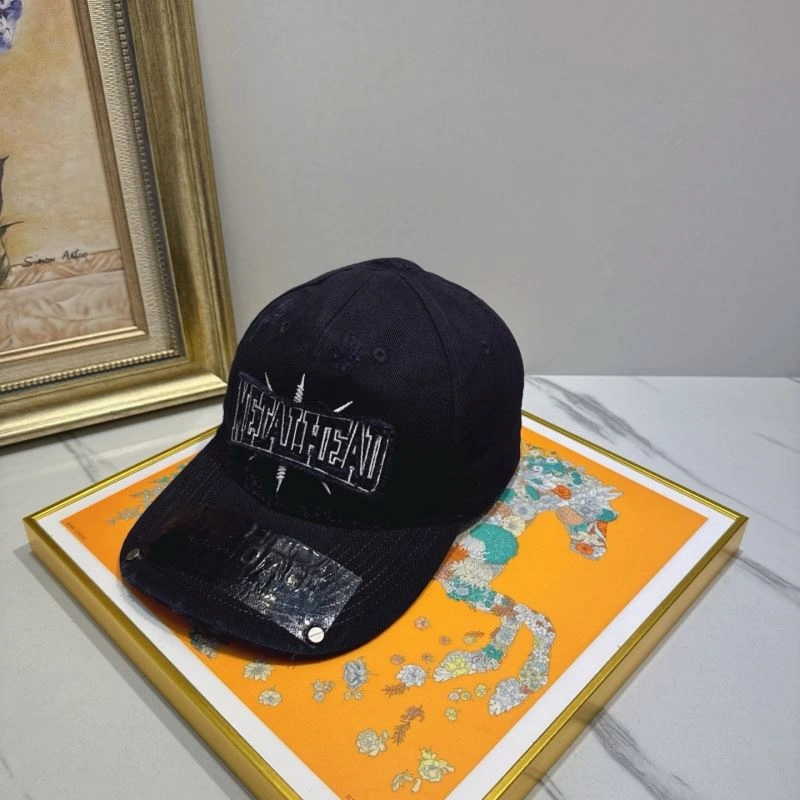Balenciaga Caps AllSeason 260835