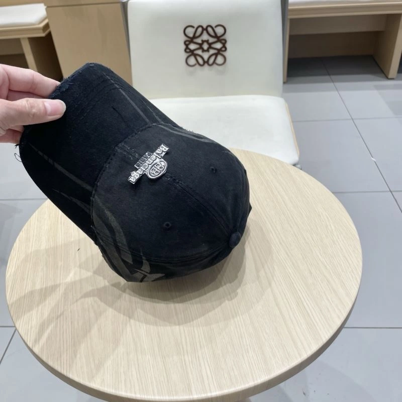 Balenciaga Caps ZipUp 260818