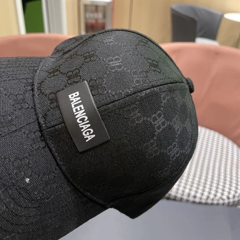 Balenciaga Caps Supportive 260838