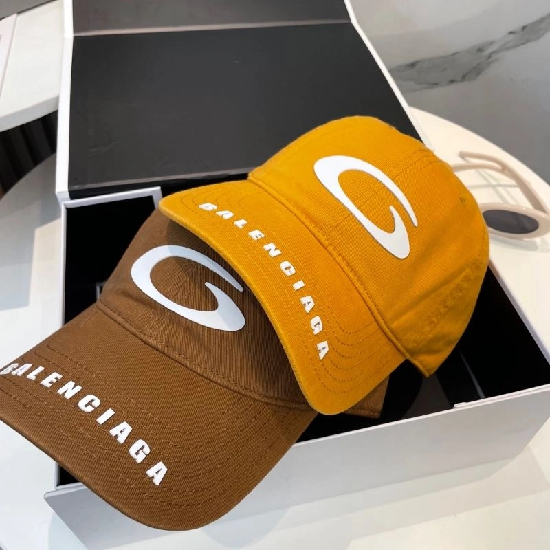 Sleek Balenciaga Caps 260804