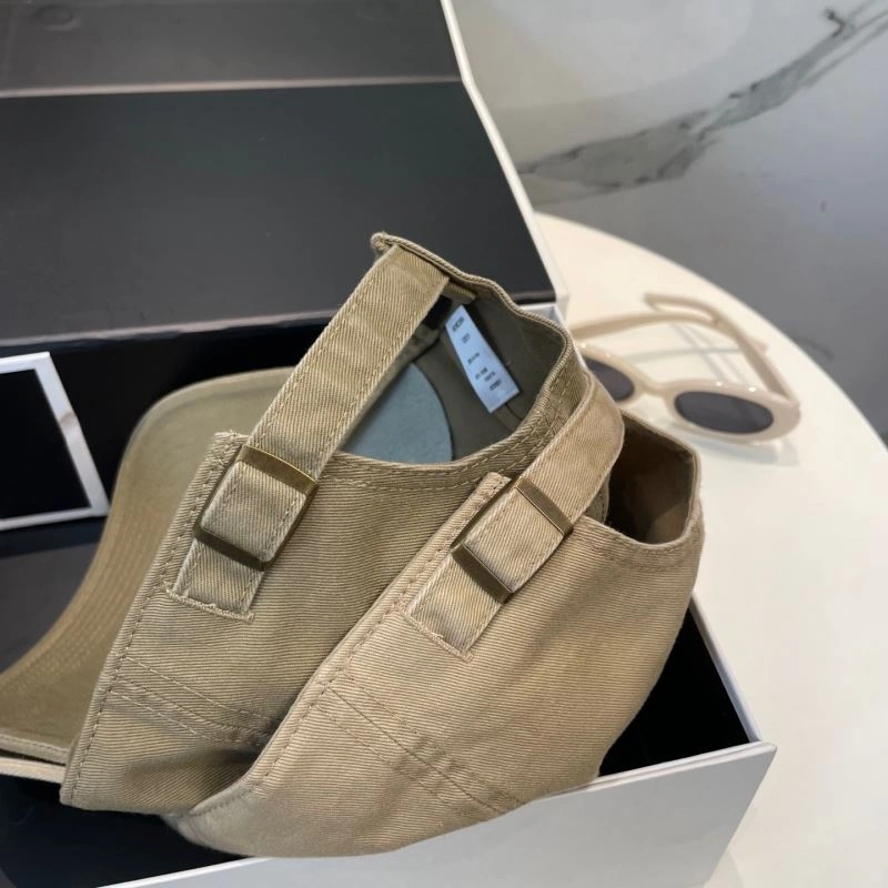 Modern Balenciaga Caps 260797