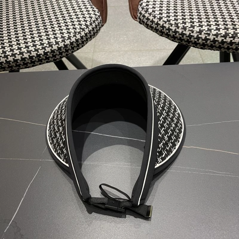 Sleek Balenciaga Caps 260786