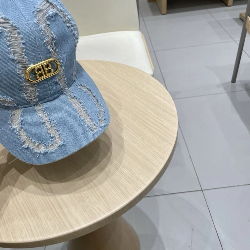 Reliable Balenciaga Caps 260790