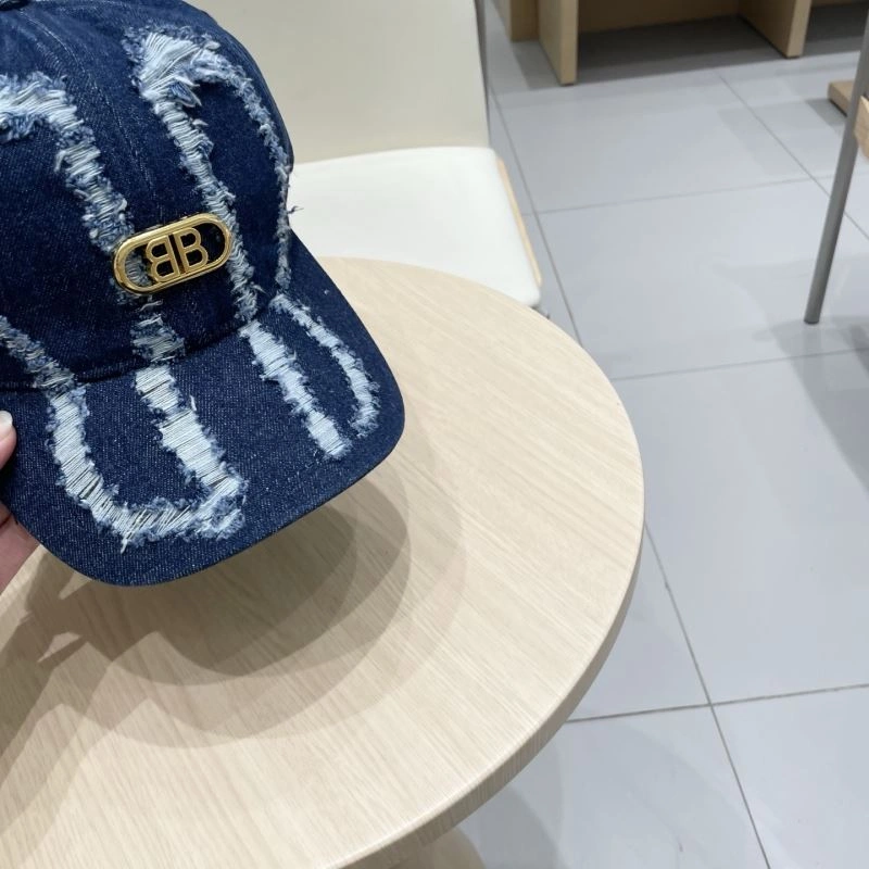 Balenciaga Caps Bold 260778