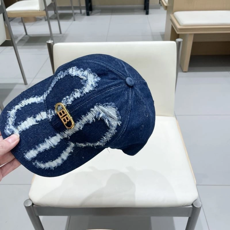 Balenciaga Caps Bold 260778