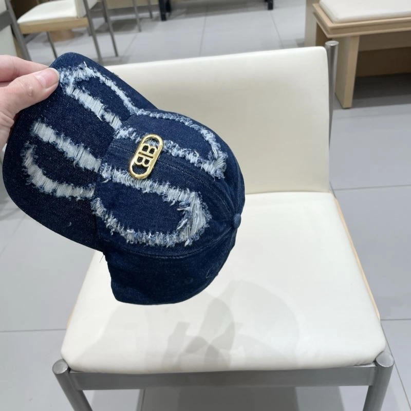 Balenciaga Caps Bold 260778