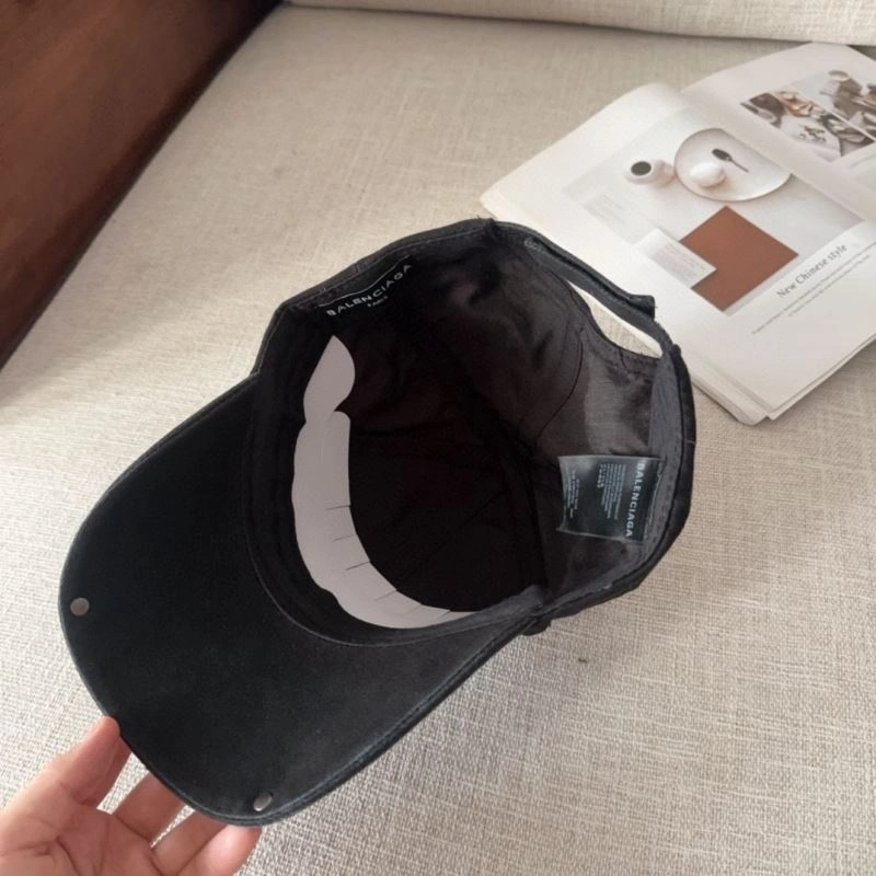 Balenciaga Caps Classic 260774