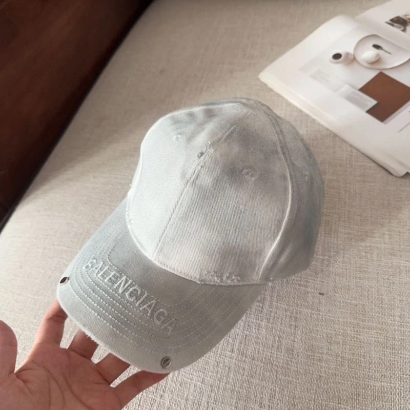 AllSeason Balenciaga Caps 260784