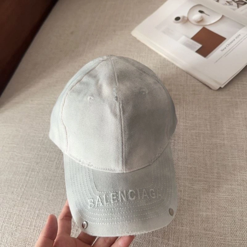 AllSeason Balenciaga Caps 260784