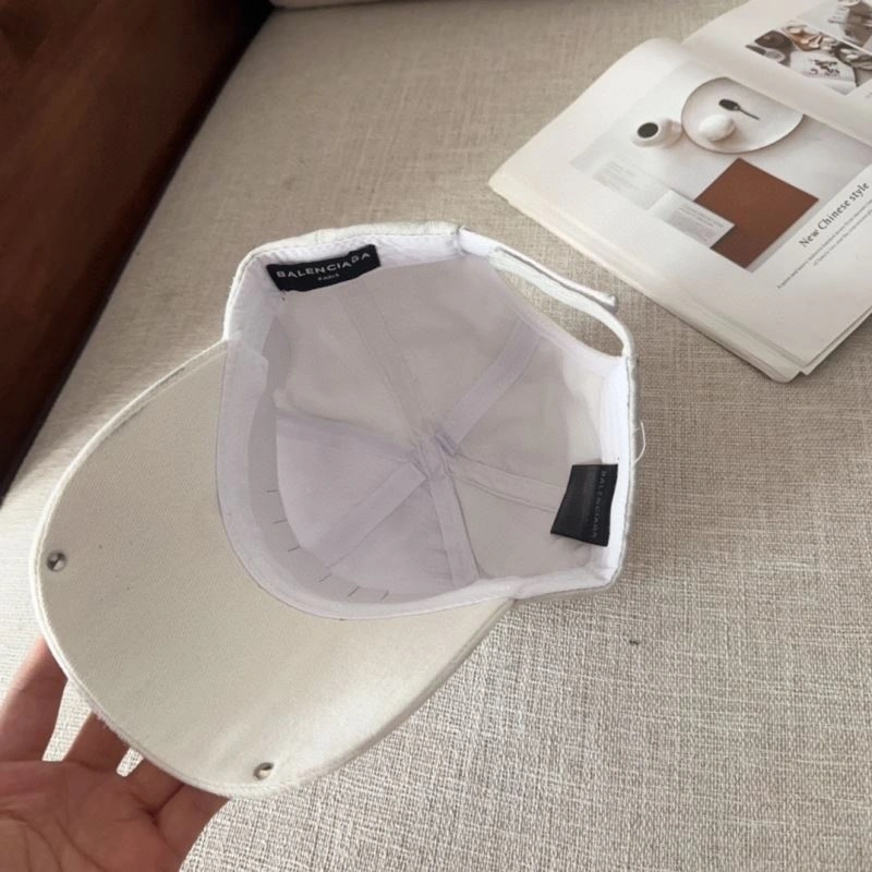 AllSeason Balenciaga Caps 260784