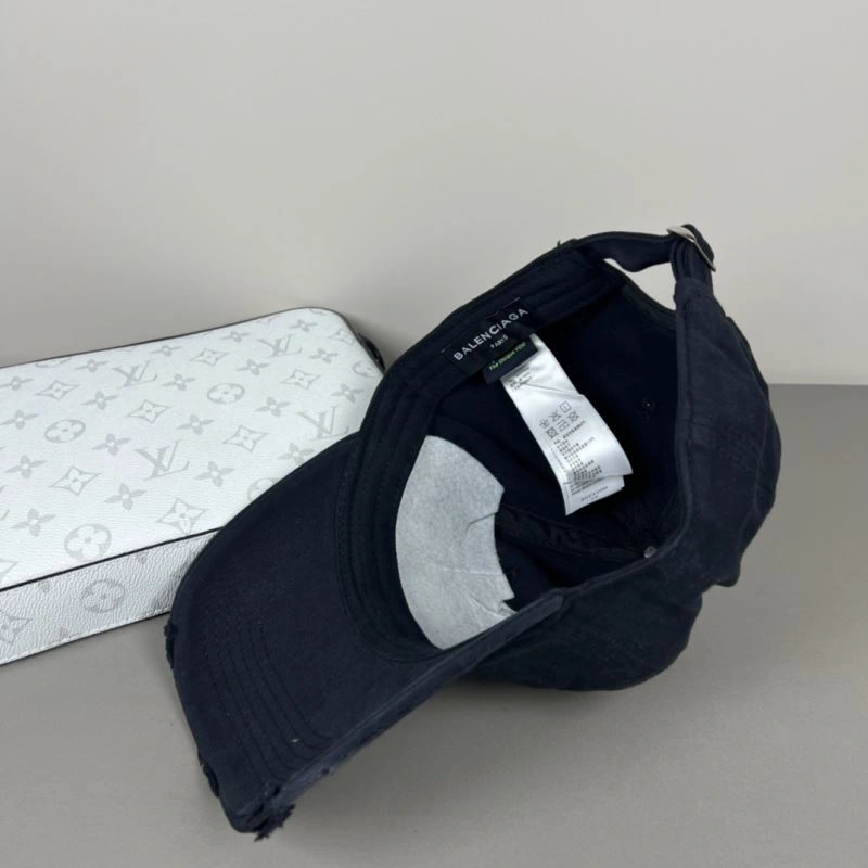 Bright Balenciaga Caps 260796