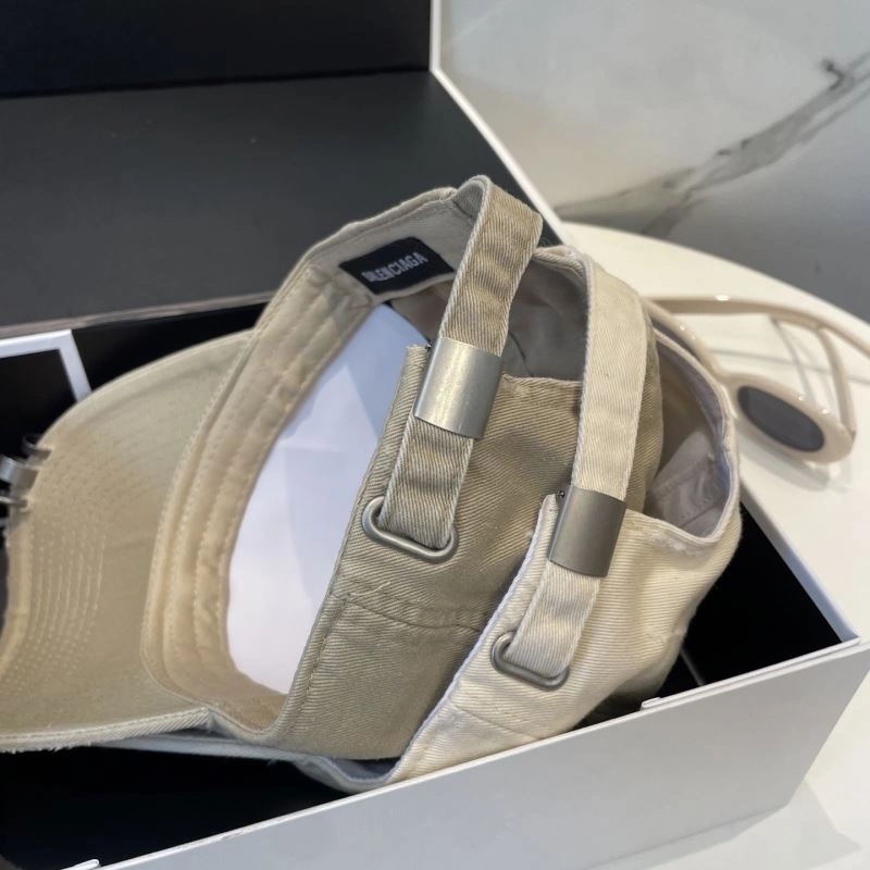 Balenciaga Caps Youthful 260765