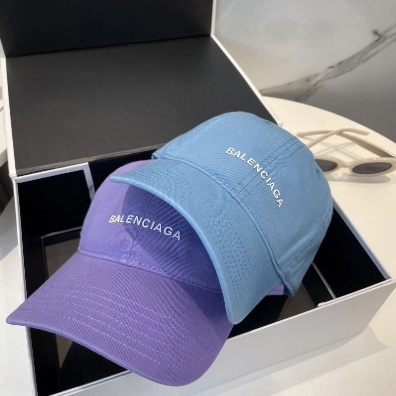 Versatile Balenciaga Caps 260739