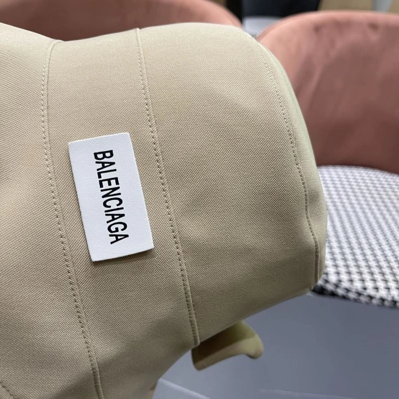 Balenciaga Caps Bright 260736