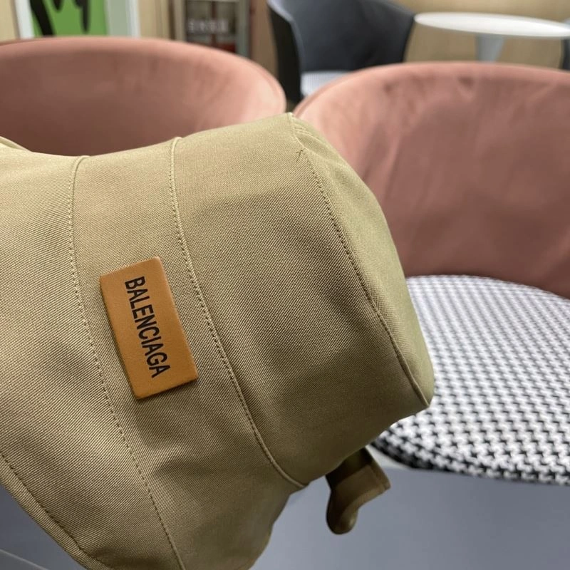 EasyMatch Balenciaga Caps 260745