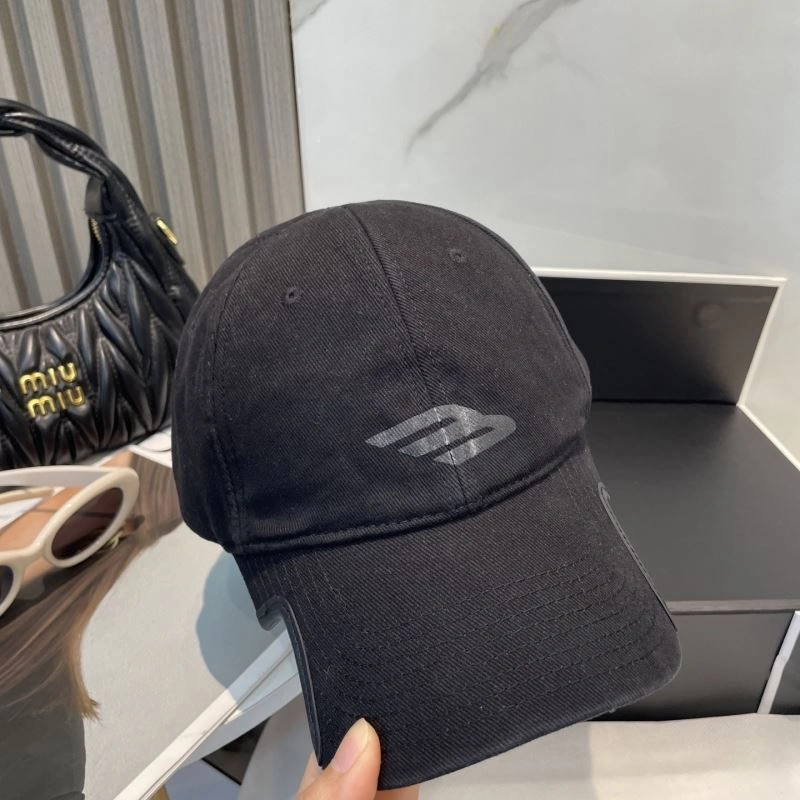 Balenciaga Caps Cozy 260732