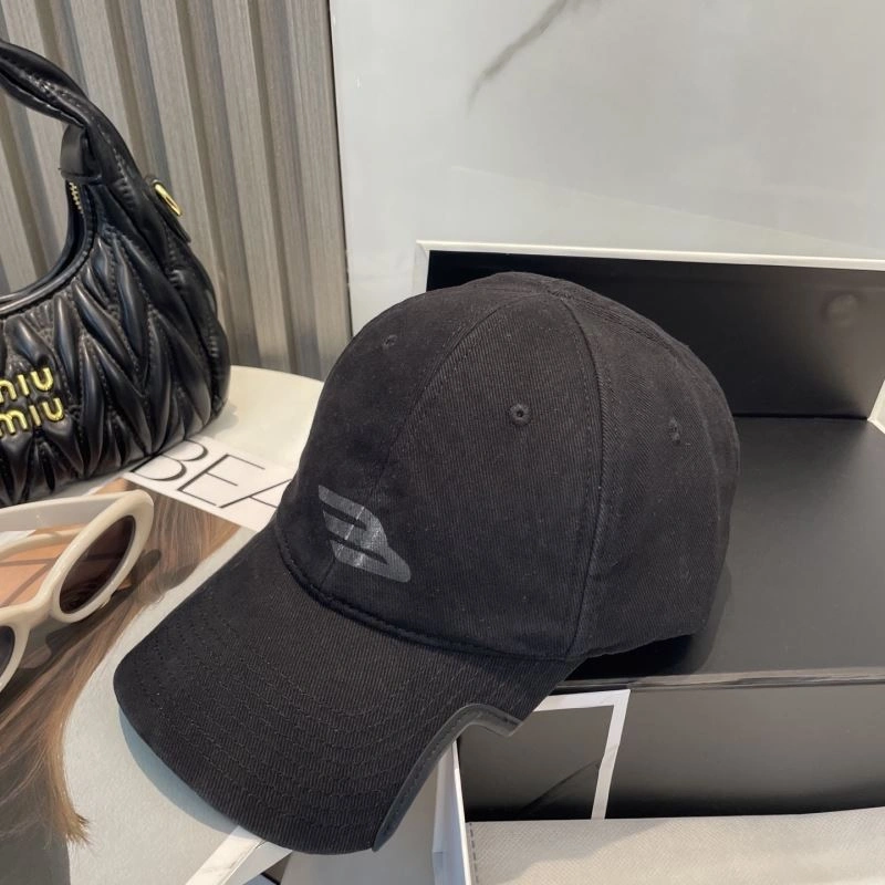 Balenciaga Caps Cozy 260732