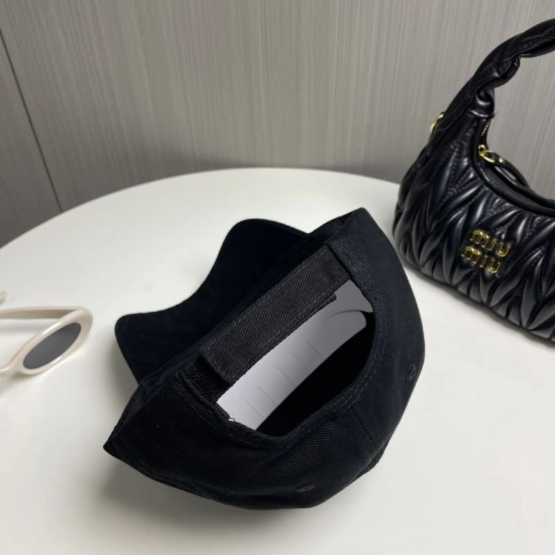 Balenciaga Caps Sporty 260735