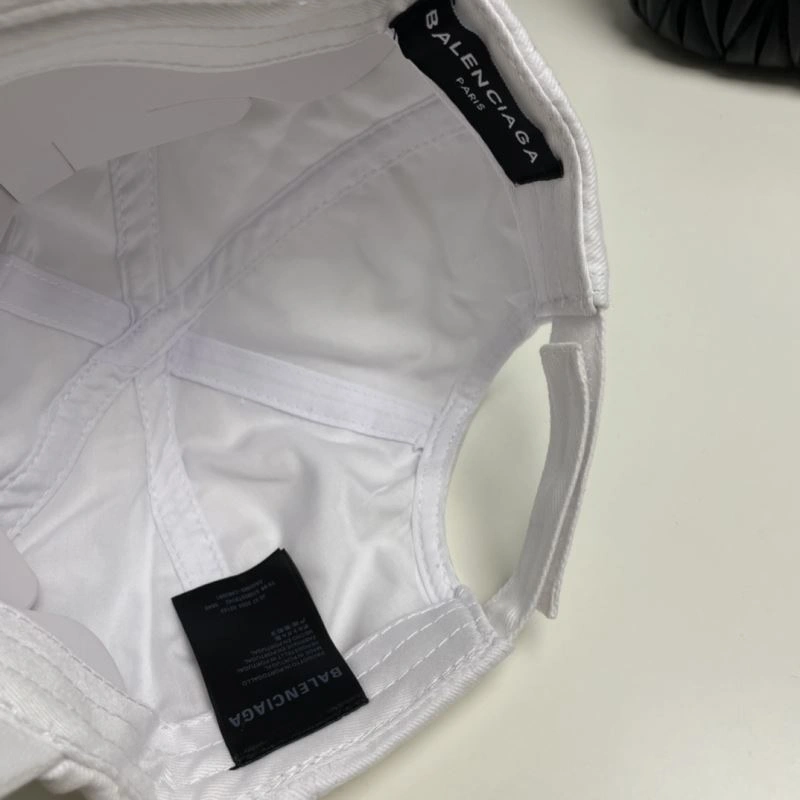 Balenciaga Caps TimelessDesign 260731