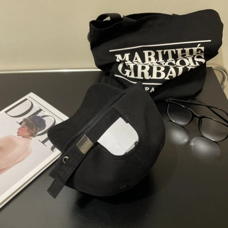 Balenciaga Caps MultiPurpose 260726
