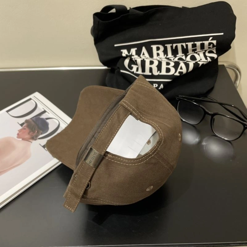 Sophisticated Balenciaga Caps 260728
