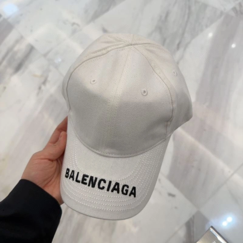 Balenciaga Caps UrbanChic 260722