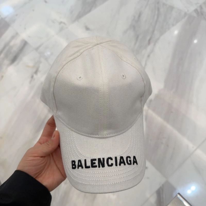 Balenciaga Caps UrbanChic 260722