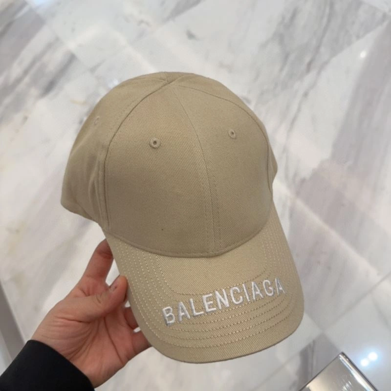 Trendsetting Balenciaga Caps 260720