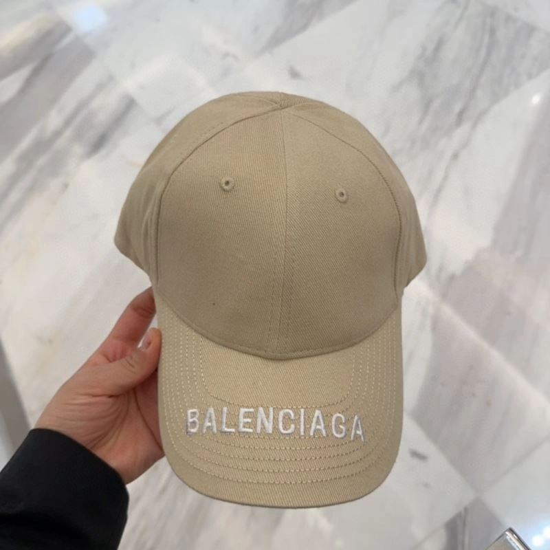 Trendsetting Balenciaga Caps 260720