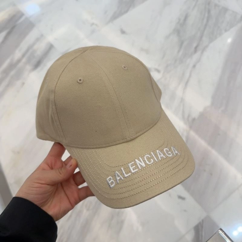 Trendsetting Balenciaga Caps 260720