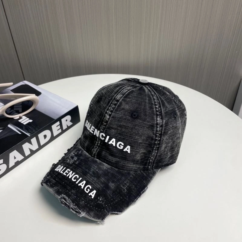 Balenciaga Caps UrbanChic 260688